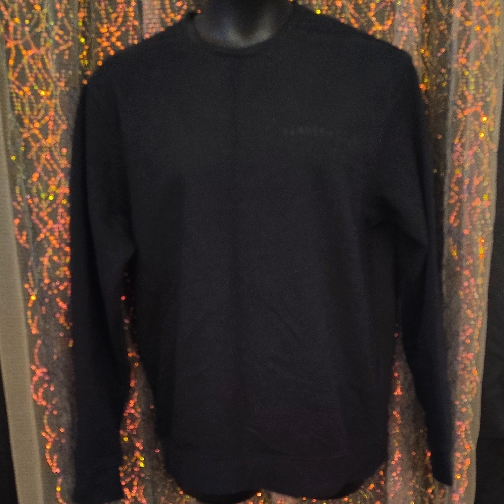 Black Crewneck Sweatshirt